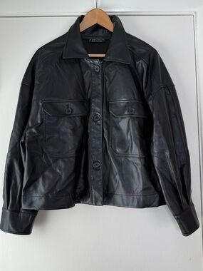 Bagatelle Faux Leather Jacket Cropped Classic Solid Black Bikercore Chic Medium